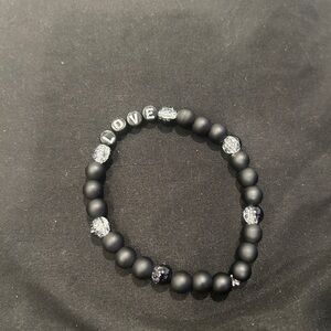 Elegant Black Beaded Bracelet with Matte and Metallic Finish